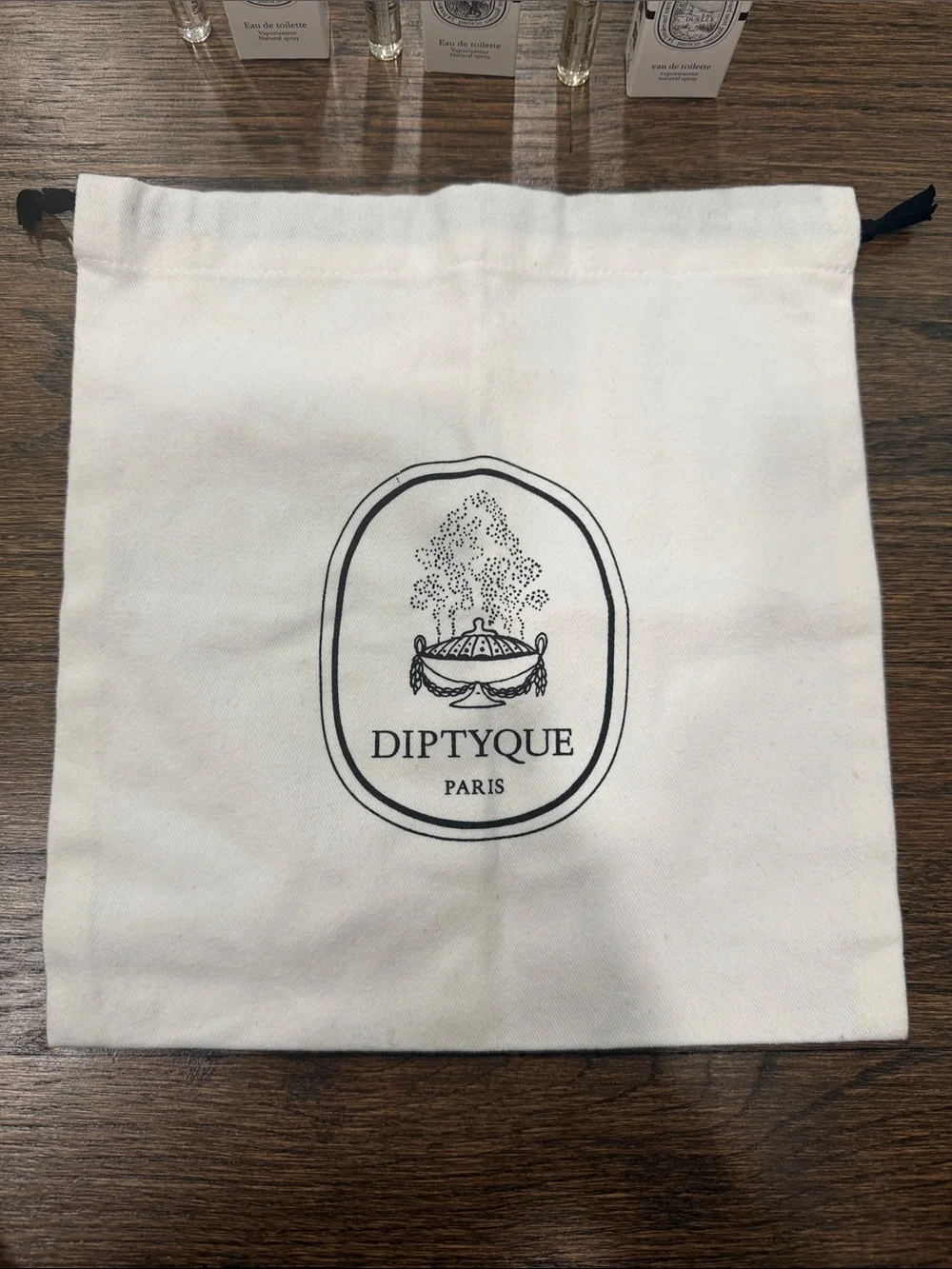 diptyque White Canvas Drawstring Pouch with Black Logo and 3 Sample Vials